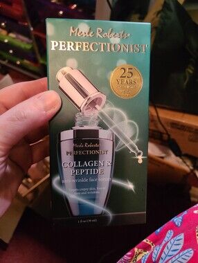 Merle Roberts Perfectionist Collagen & Peptide Serum - Green